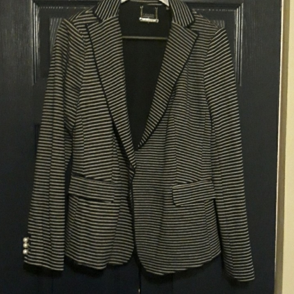 TAHARI striped blazer